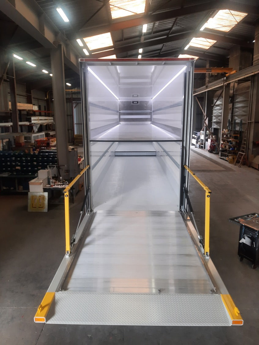 SEMIRREMOLQUE FURGONETA DE DOS PISOS